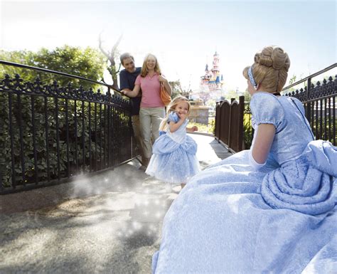 pavillon des princesses|Où voir et rencontrer des Princesses à Disneyland Paris